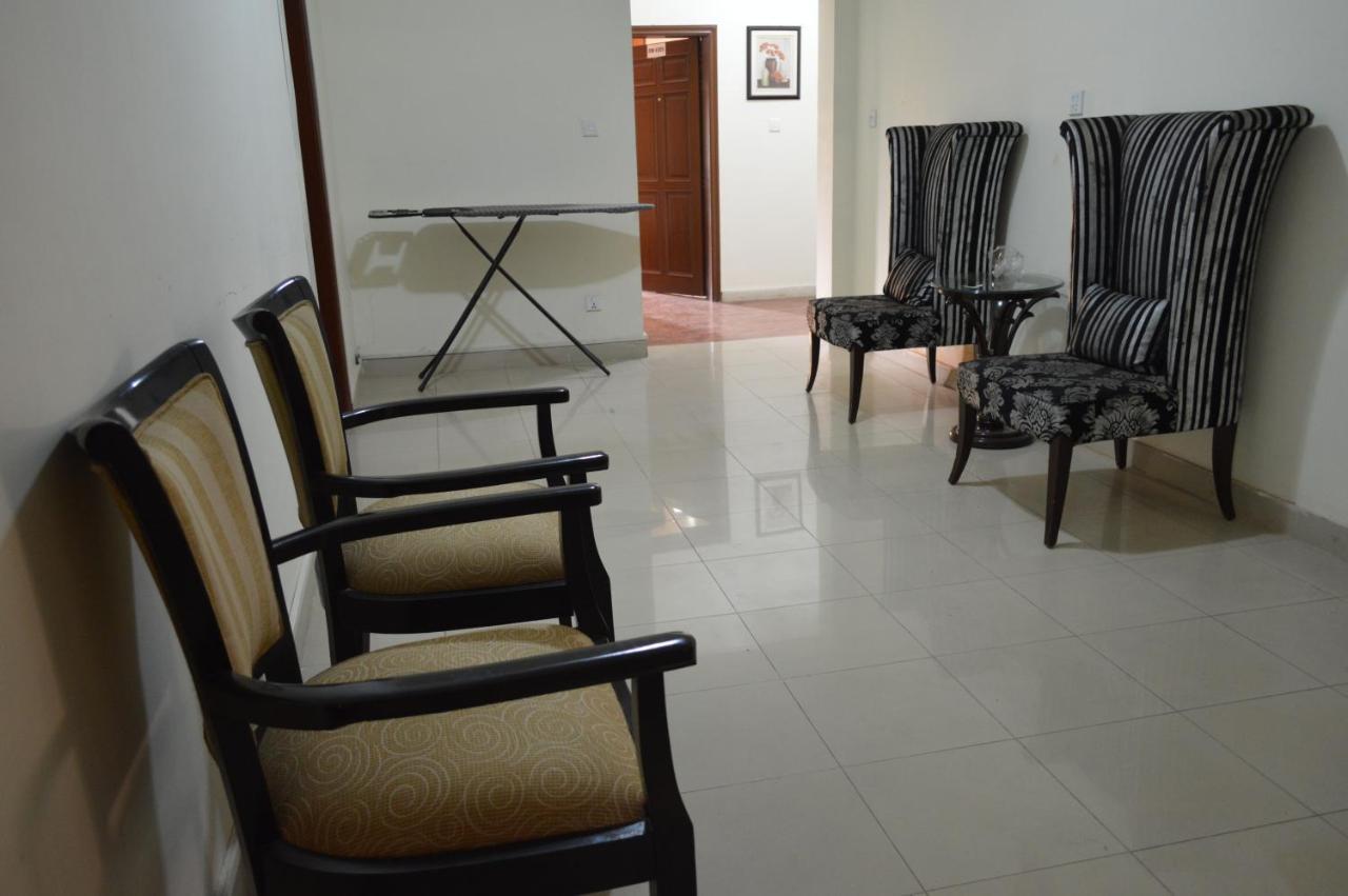 Tourist Hub Islamabad Bed and Breakfast Exteriör bild